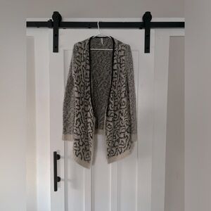 Willow and Clay Fuzzy Open Cardigan Sweater | Size M
